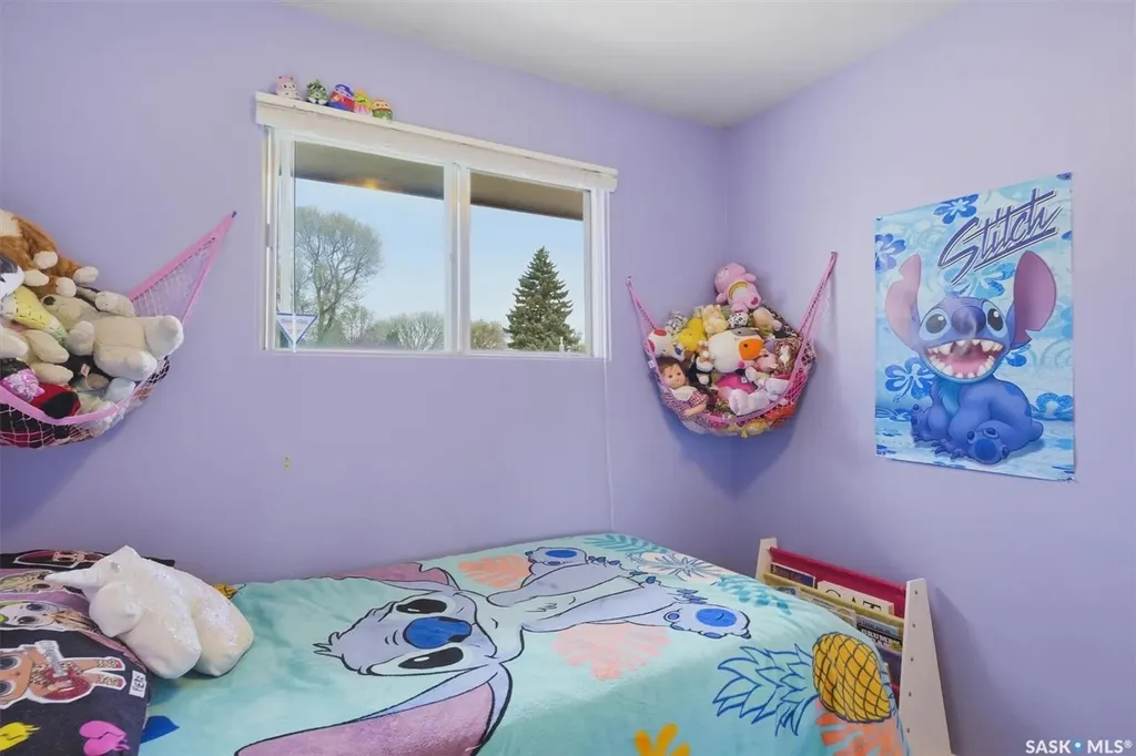 12 Murphy Crescent Saskatoon SK S7J 2T4