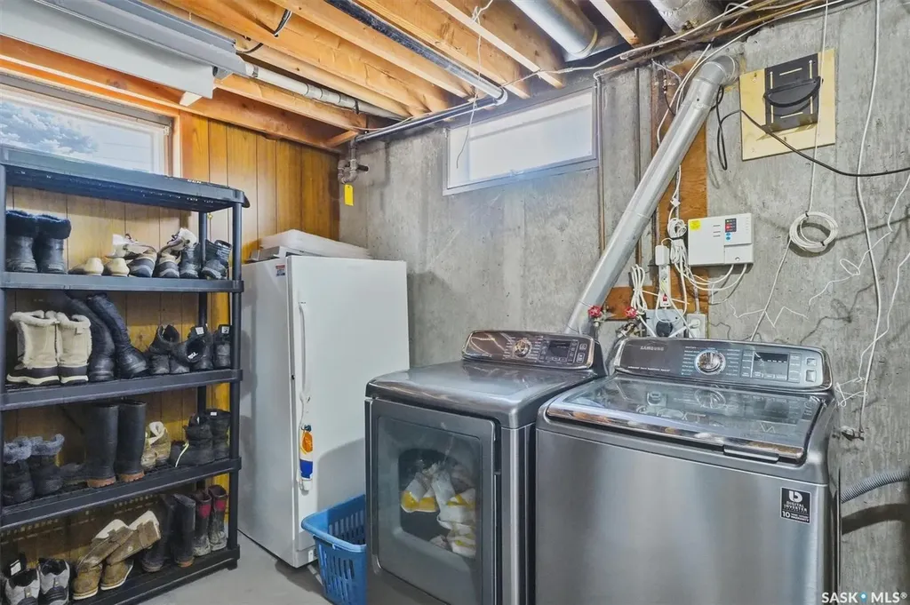 12 Murphy Crescent Saskatoon SK S7J 2T4