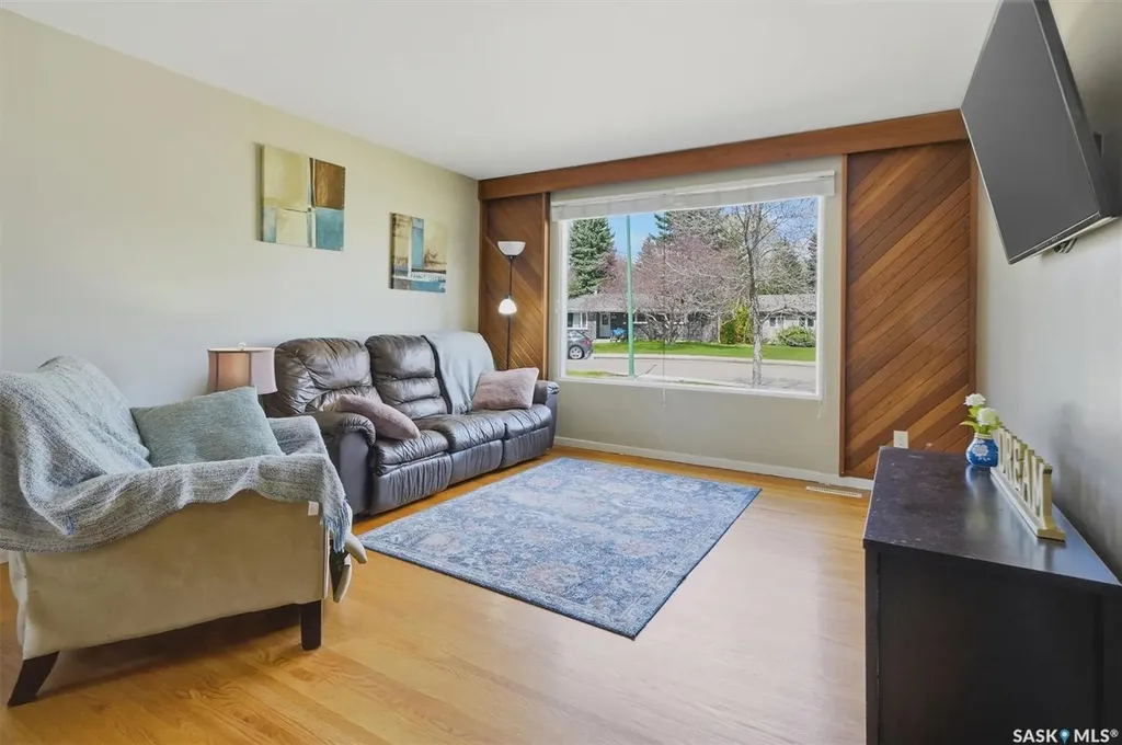 12 Murphy Crescent Saskatoon SK S7J 2T4