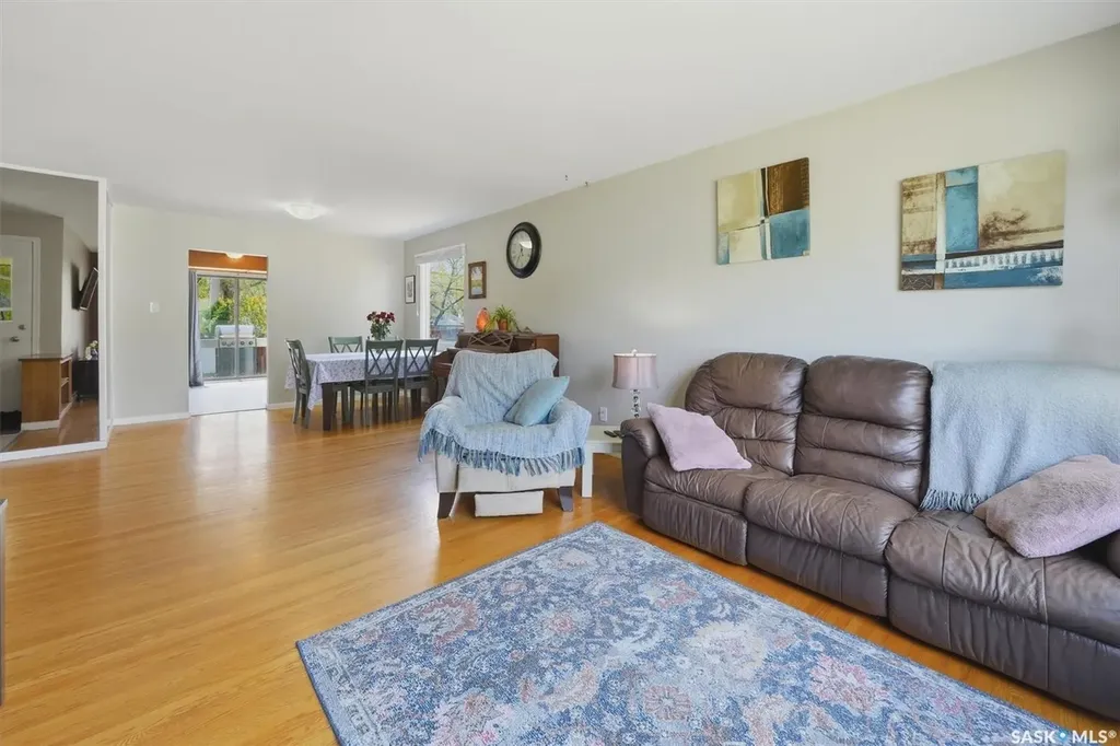12 Murphy Crescent Saskatoon SK S7J 2T4