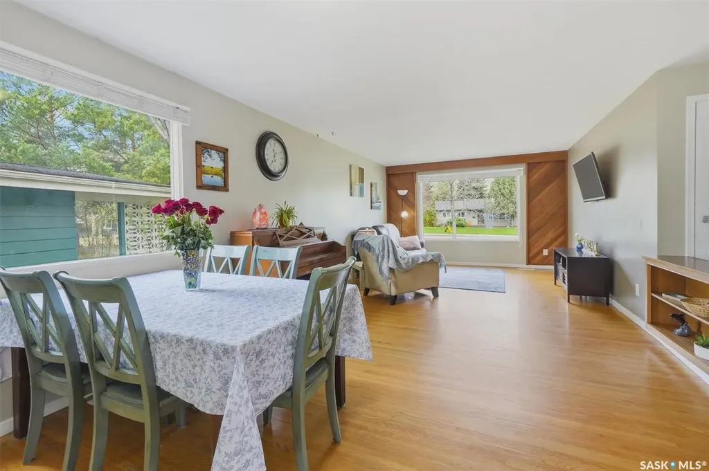 12 Murphy Crescent Saskatoon SK S7J 2T4
