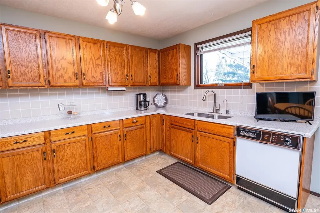 512 9th Street E Wynyard SK S0A 4T0