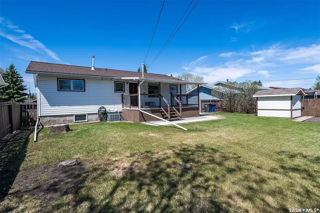 512 9th Street E Wynyard SK S0A 4T0