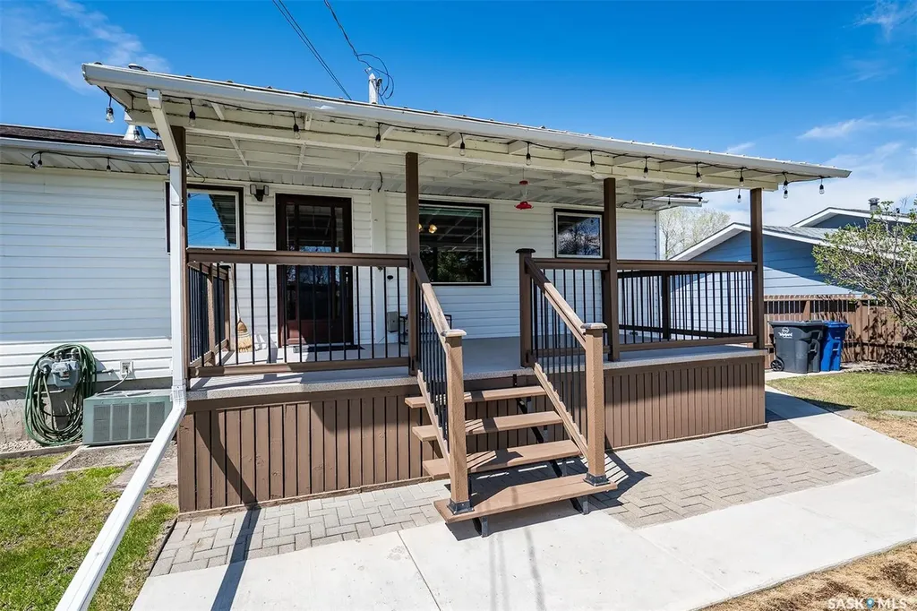 512 9th Street E Wynyard SK S0A 4T0