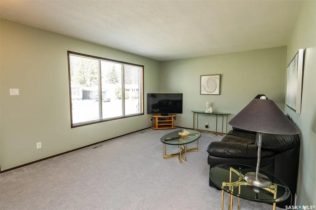 512 9th Street E Wynyard SK S0A 4T0