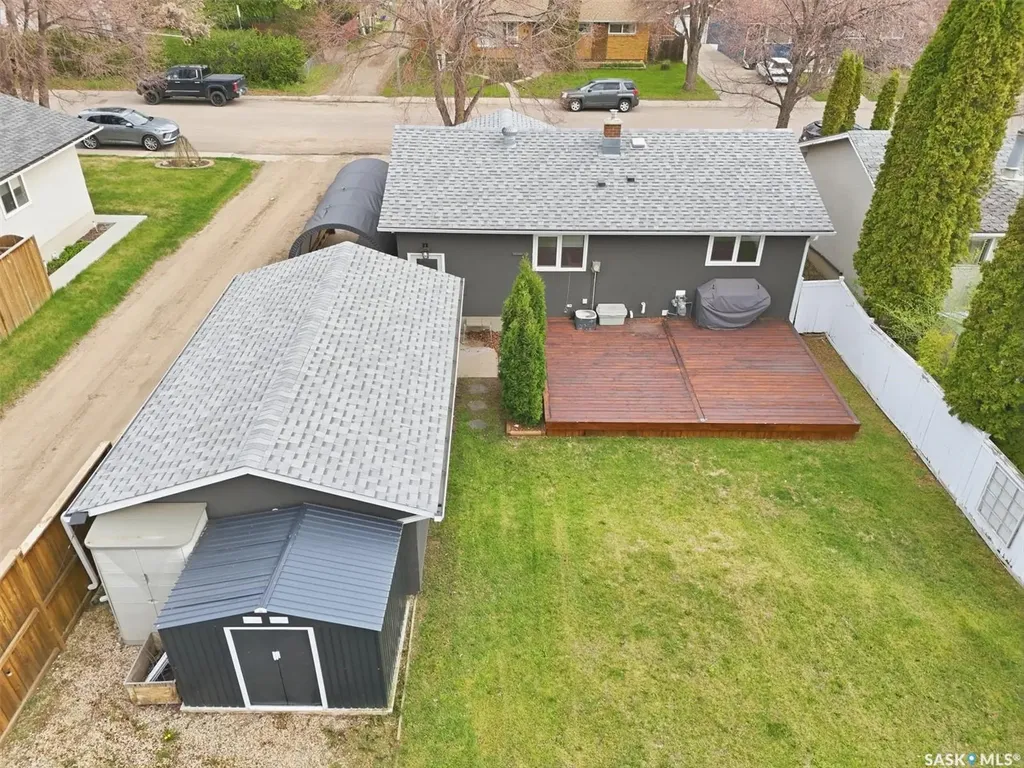 31 Bence Crescent Saskatoon SK S7L 4H9