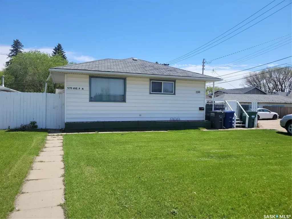 1210 P Avenue N Saskatoon SK S7L 2W9