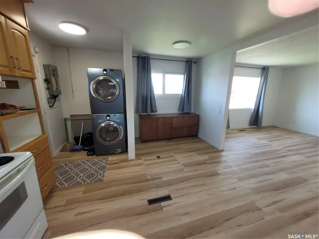 1210 P Avenue N Saskatoon SK S7L 2W9