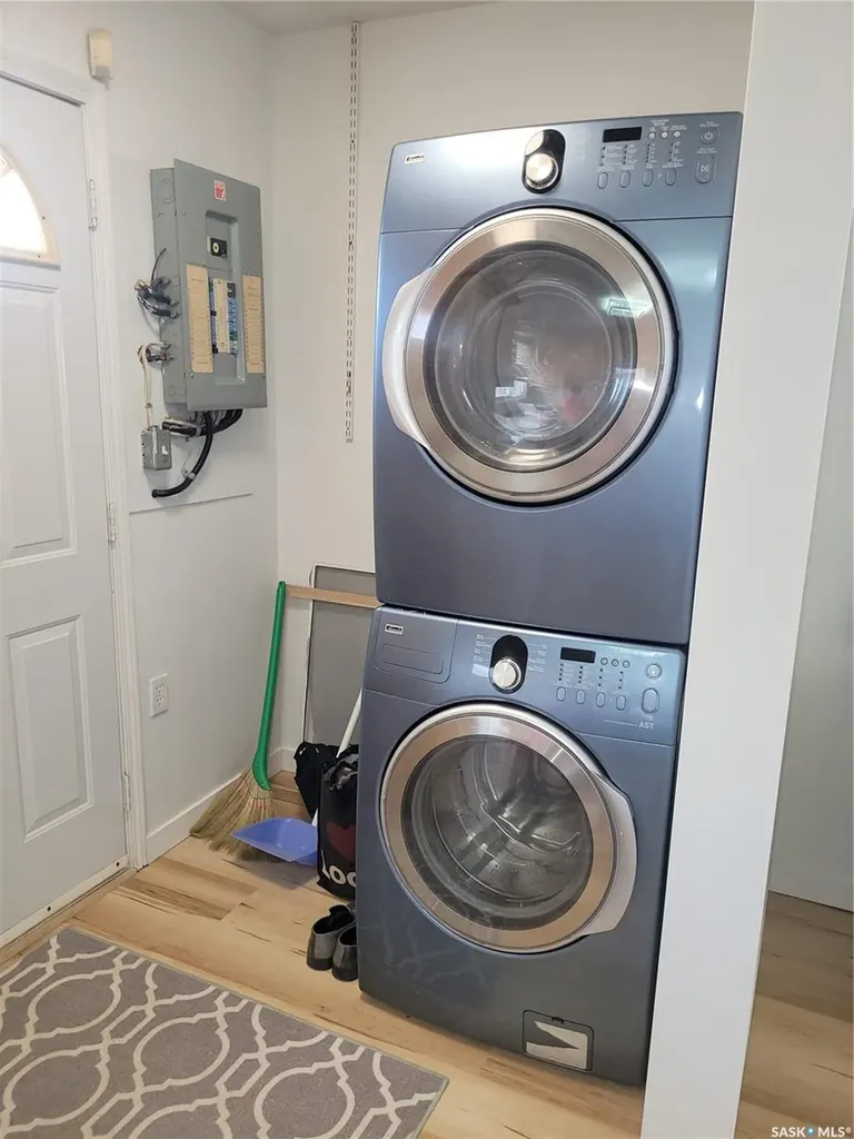 1210 P Avenue N Saskatoon SK S7L 2W9