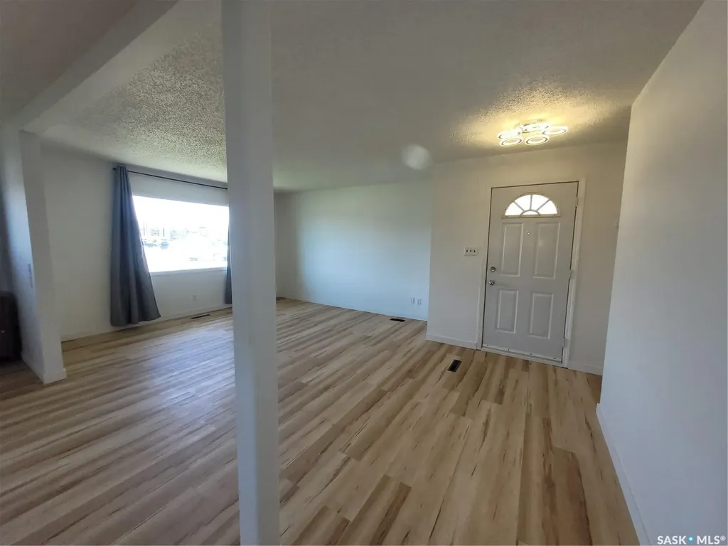 1210 P Avenue N Saskatoon SK S7L 2W9