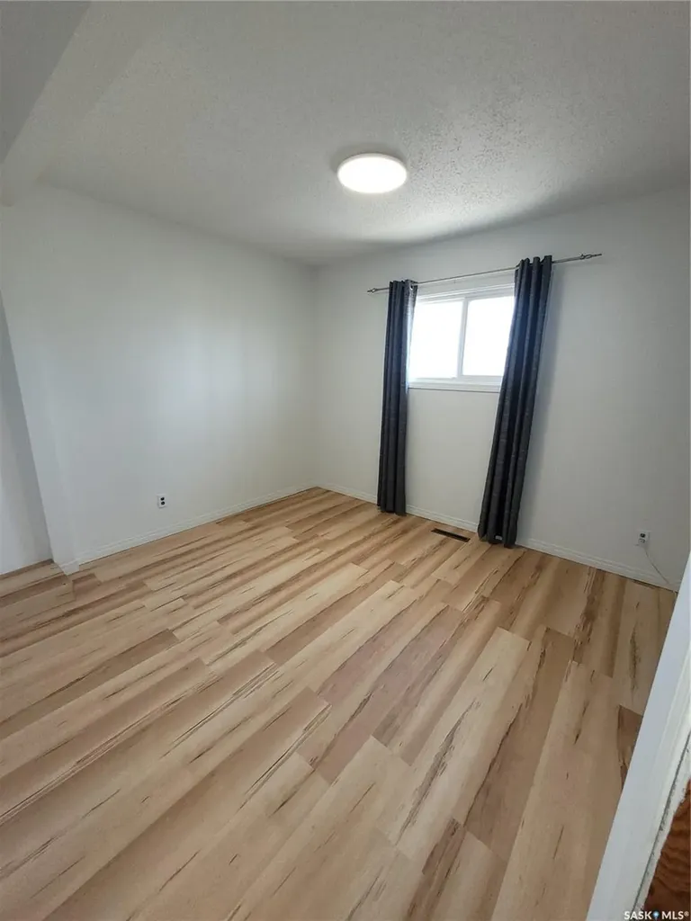 1210 P Avenue N Saskatoon SK S7L 2W9