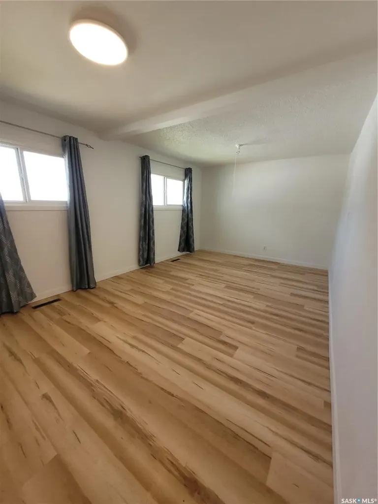 1210 P Avenue N Saskatoon SK S7L 2W9