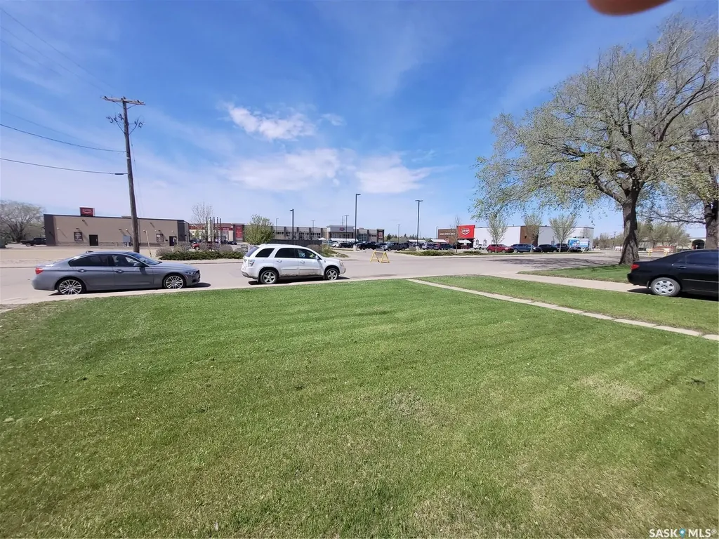 1210 P Avenue N Saskatoon SK S7L 2W9