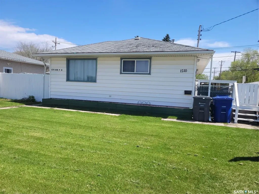 1210 P Avenue N Saskatoon SK S7L 2W9