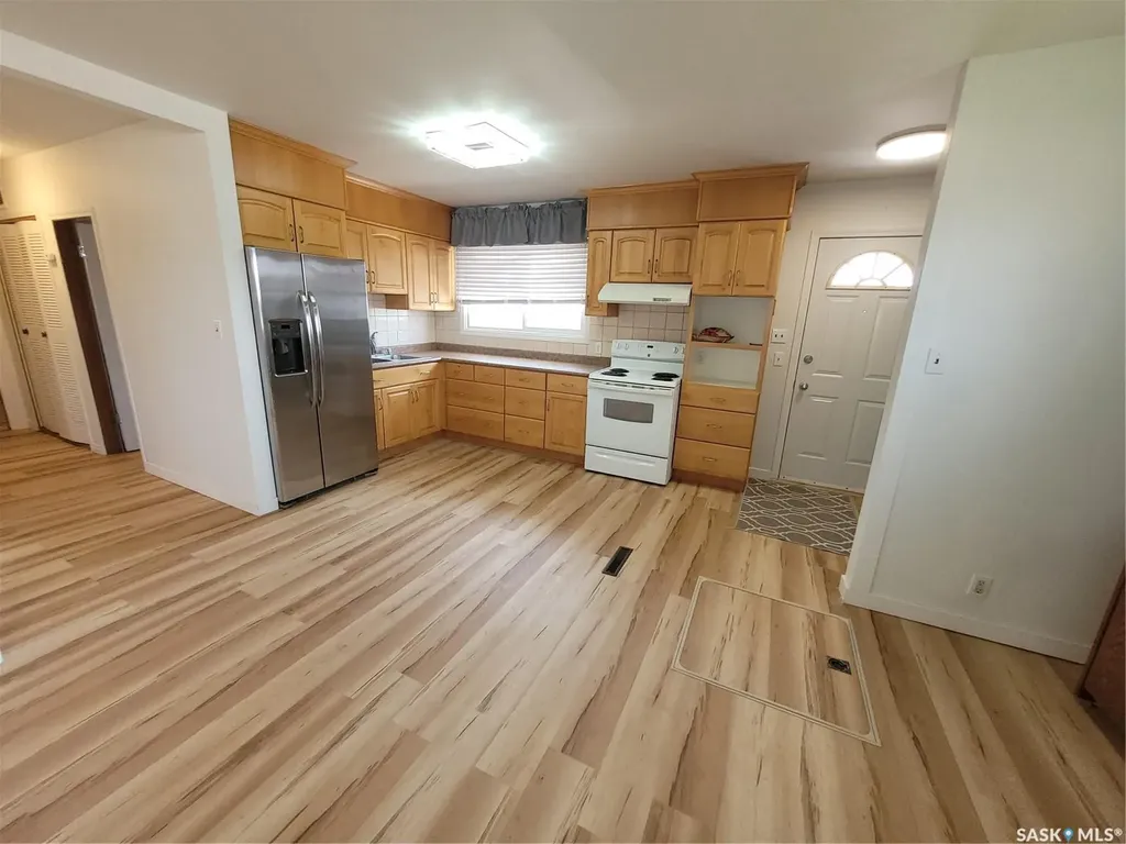 1210 P Avenue N Saskatoon SK S7L 2W9