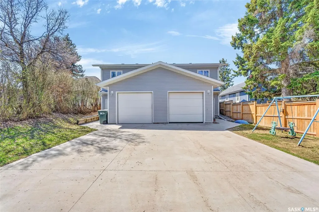 542 21st Street E Prince Albert SK S6V 1M4