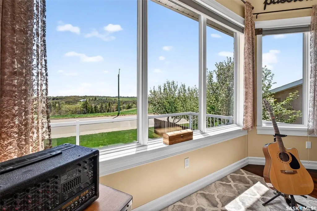 646 Keith Crescent Moose Jaw SK S6H 5P9