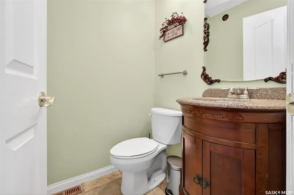 646 Keith Crescent Moose Jaw SK S6H 5P9