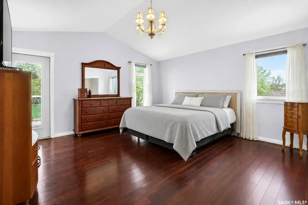 646 Keith Crescent Moose Jaw SK S6H 5P9