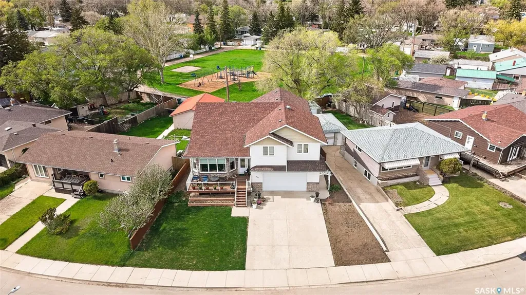 646 Keith Crescent Moose Jaw SK S6H 5P9