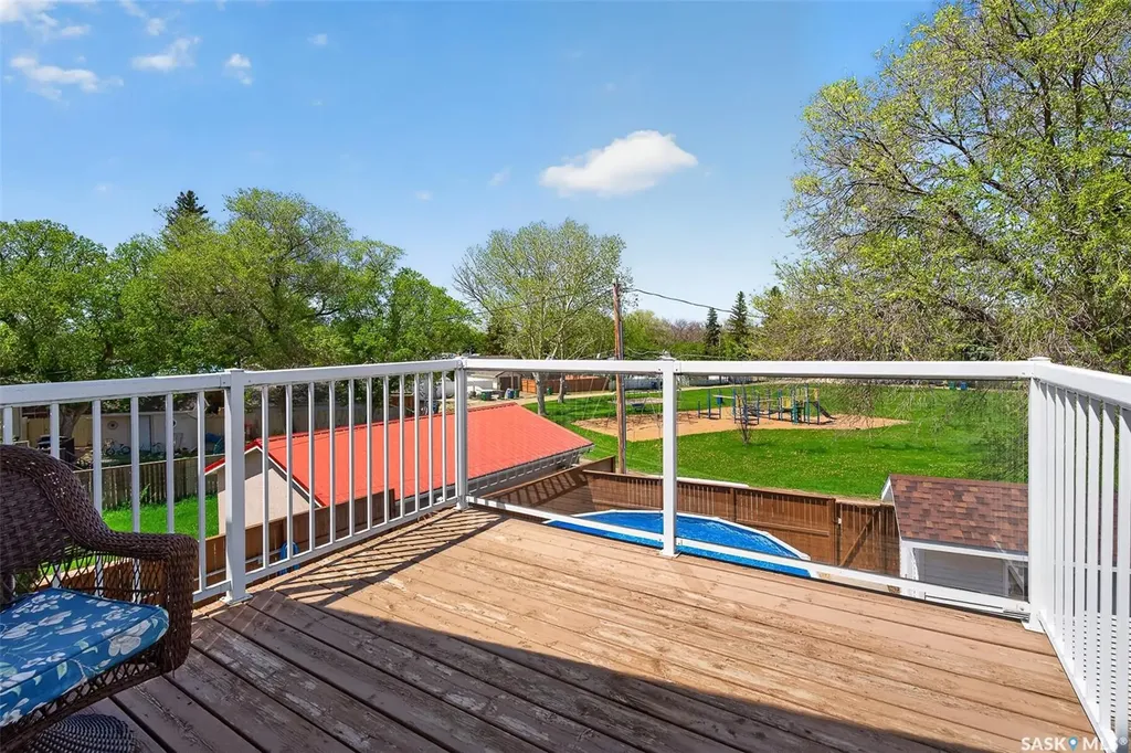 646 Keith Crescent Moose Jaw SK S6H 5P9