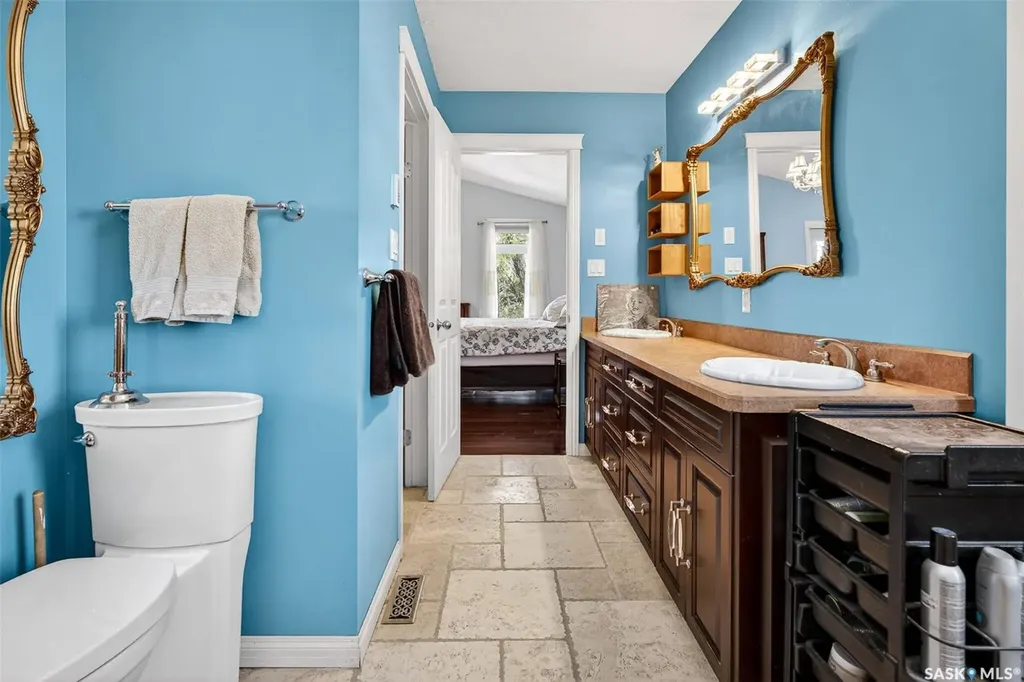 646 Keith Crescent Moose Jaw SK S6H 5P9