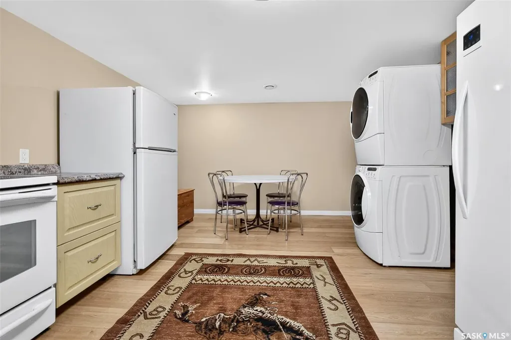 646 Keith Crescent Moose Jaw SK S6H 5P9
