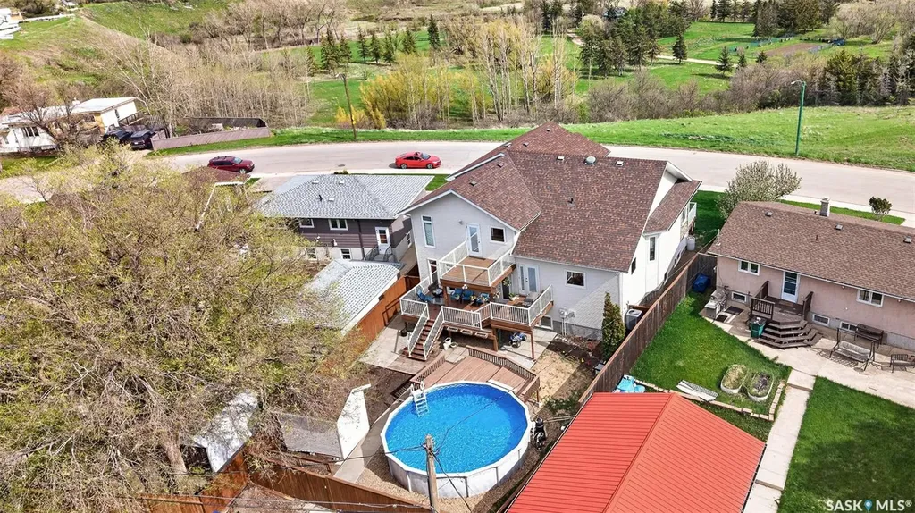 646 Keith Crescent Moose Jaw SK S6H 5P9
