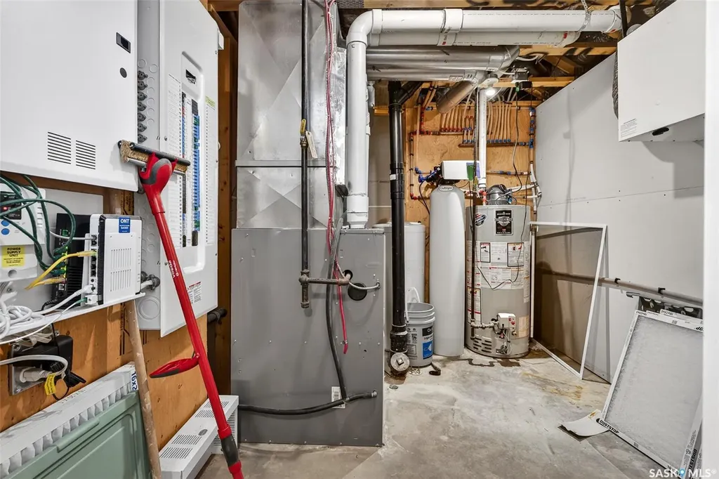 646 Keith Crescent Moose Jaw SK S6H 5P9