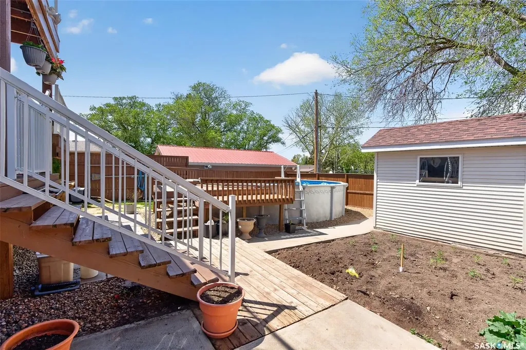 646 Keith Crescent Moose Jaw SK S6H 5P9