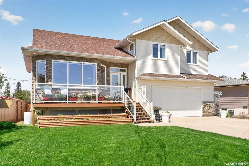 646 Keith Crescent Moose Jaw SK S6H 5P9