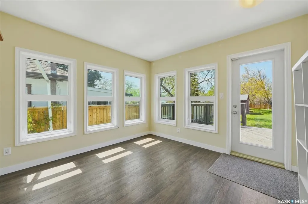 217 M Avenue N Saskatoon SK S7L 2S2