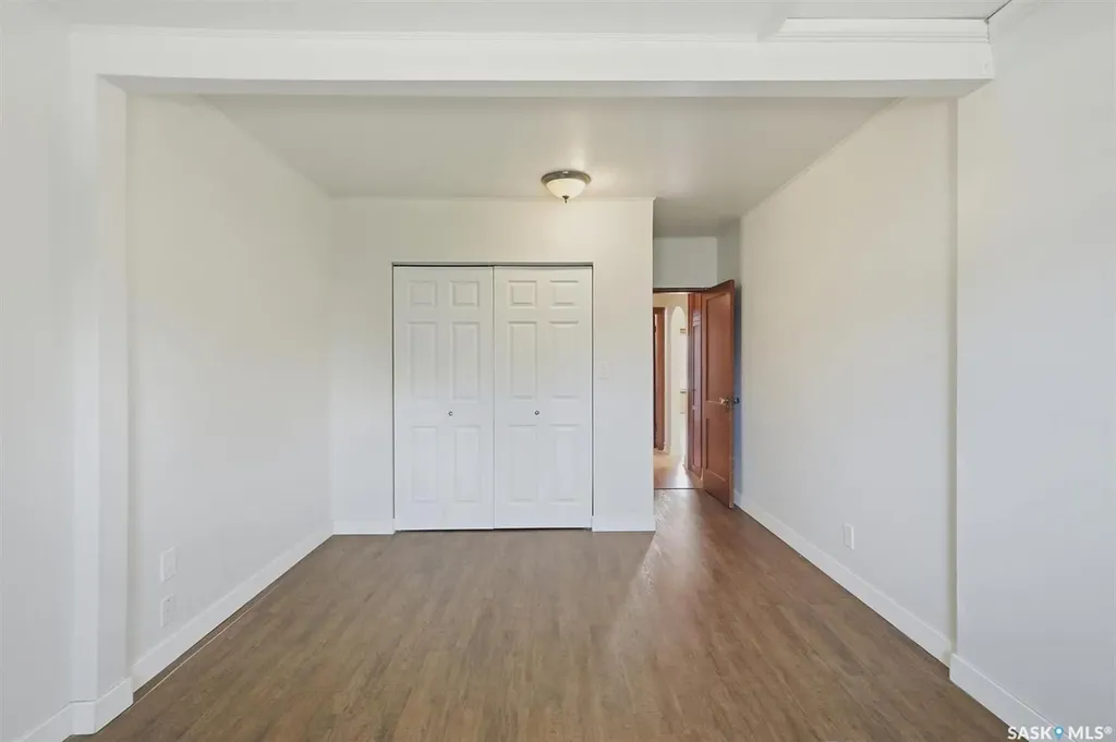 217 M Avenue N Saskatoon SK S7L 2S2