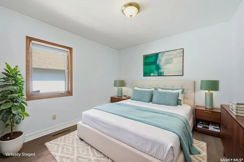 217 M Avenue N Saskatoon SK S7L 2S2