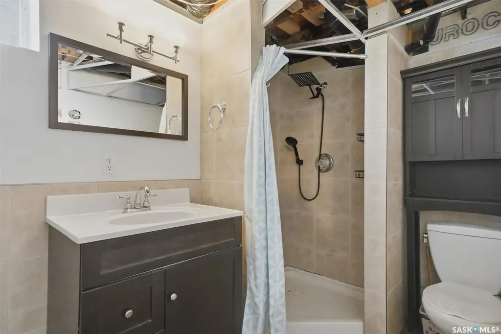 217 M Avenue N Saskatoon SK S7L 2S2