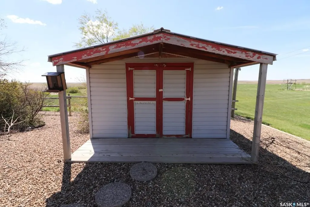 329344 Rural Address Chesterfield Rm No. 261 SK S0L 0Y0