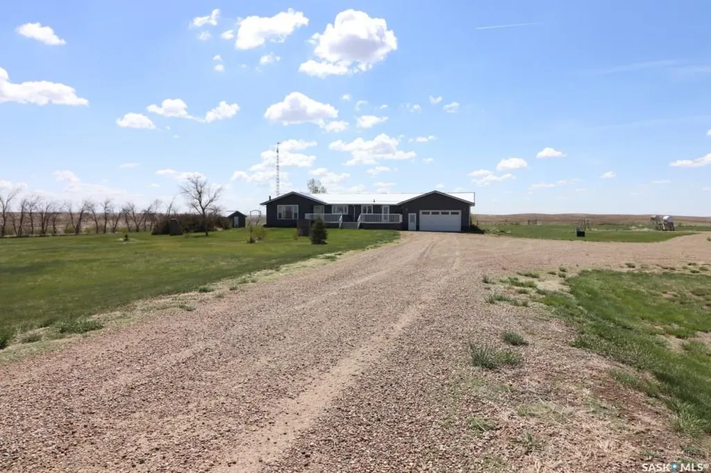 329344 Rural Address Chesterfield Rm No. 261 SK S0L 0Y0