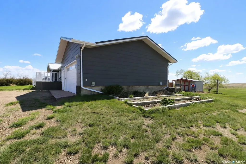 329344 Rural Address Chesterfield Rm No. 261 SK S0L 0Y0