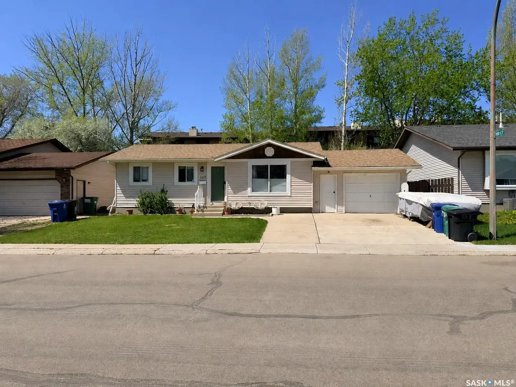 157 Coldspring Crescent Saskatoon SK S7J 3M3