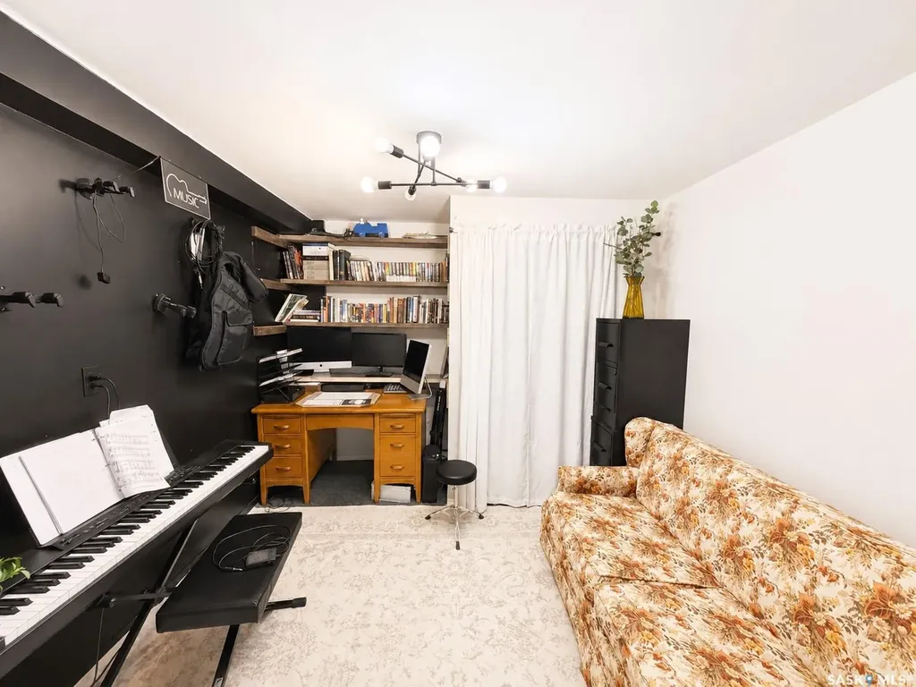157 Coldspring Crescent Saskatoon SK S7J 3M3
