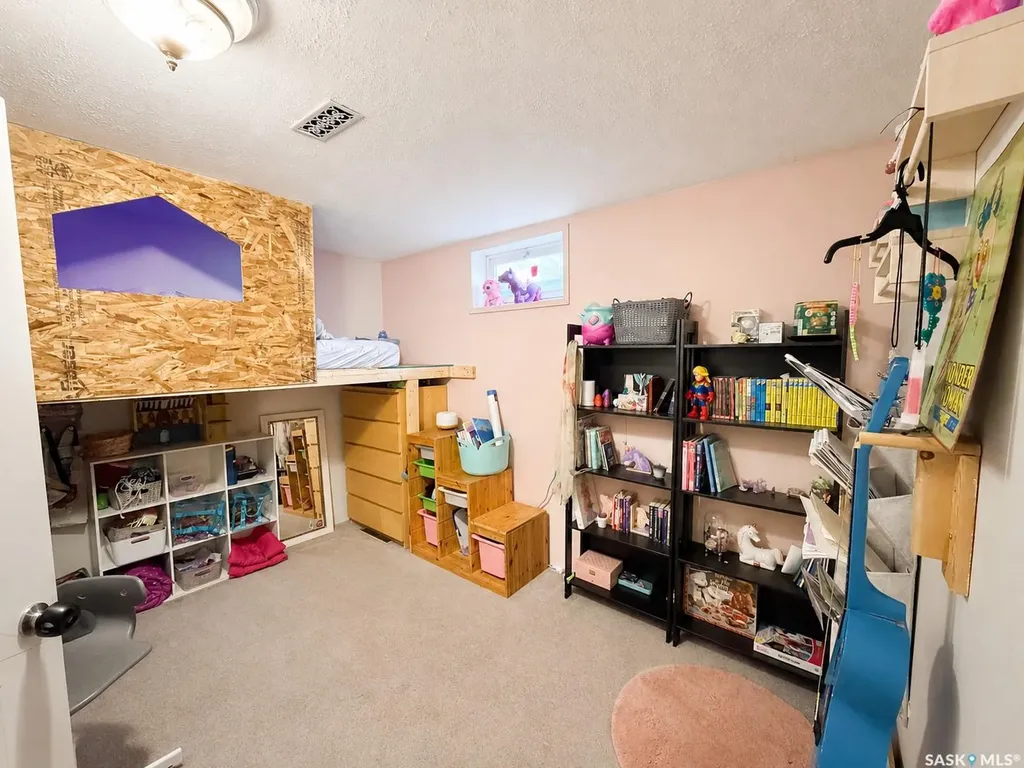 157 Coldspring Crescent Saskatoon SK S7J 3M3
