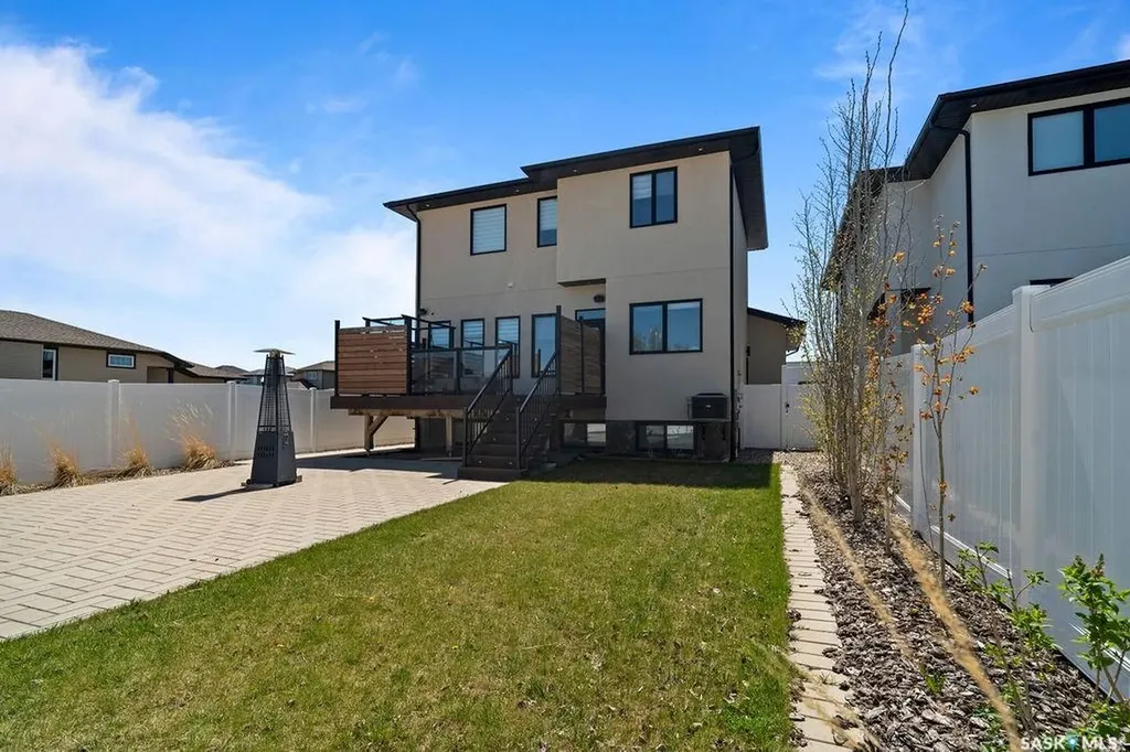 4238 Green Olive Way E Regina SK S4V 1P9