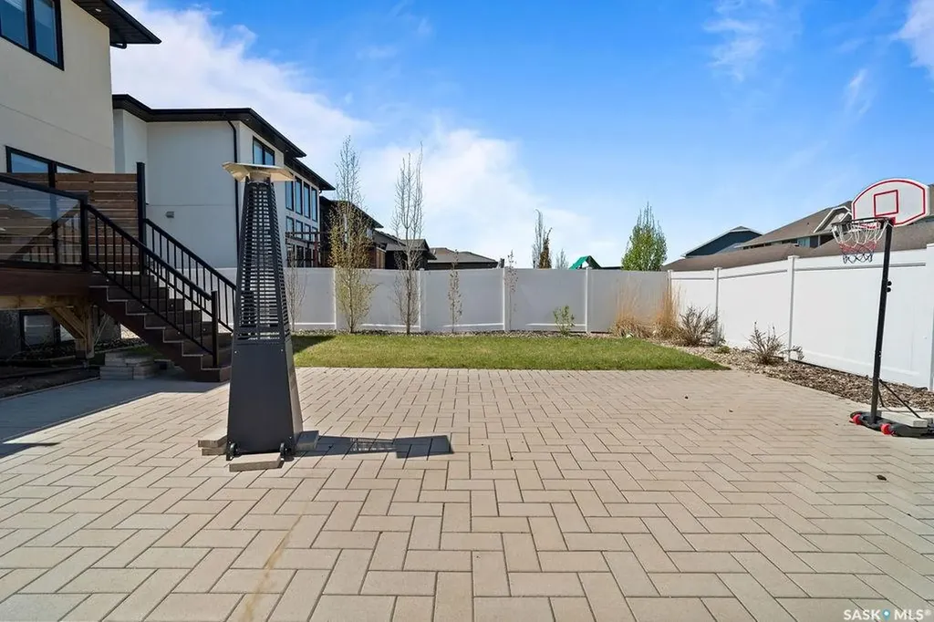 4238 Green Olive Way E Regina SK S4V 1P9