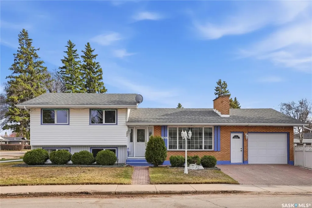 1044 East Centre Saskatoon SK S7J 3A3