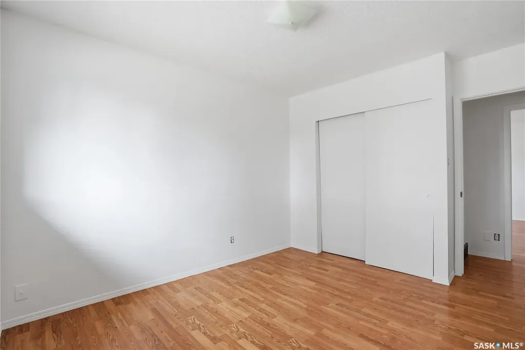 1044 East Centre Saskatoon SK S7J 3A3