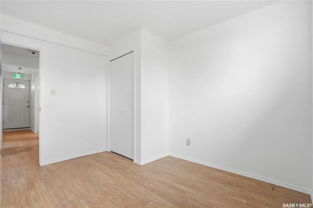 1044 East Centre Saskatoon SK S7J 3A3