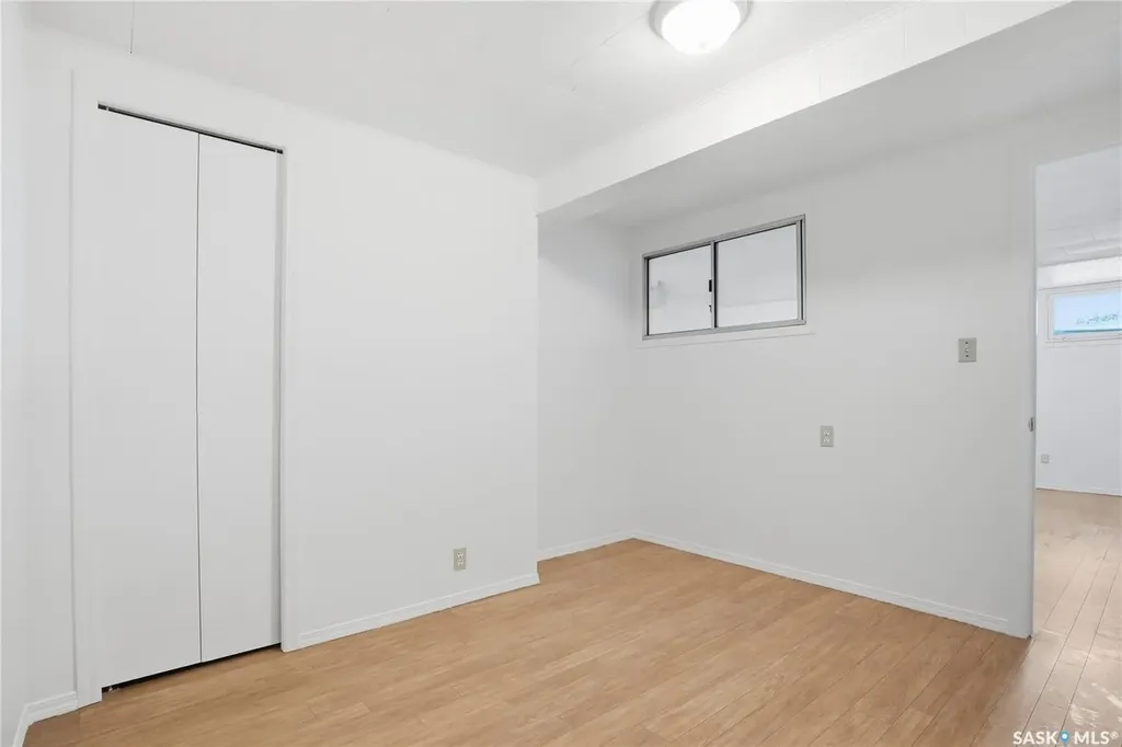 1044 East Centre Saskatoon SK S7J 3A3