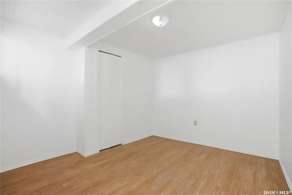 1044 East Centre Saskatoon SK S7J 3A3