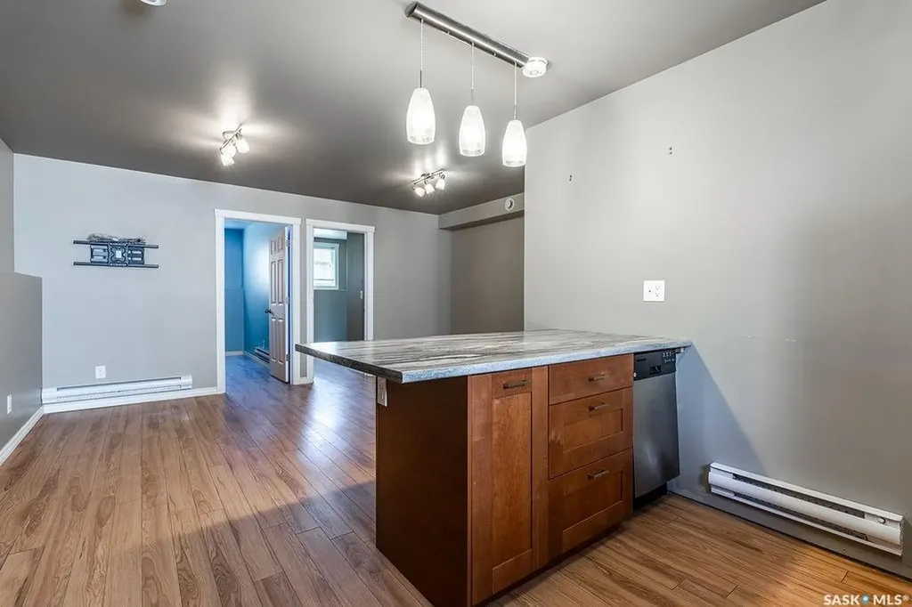 327 Roy Crescent Saskatoon SK S7W 0L1