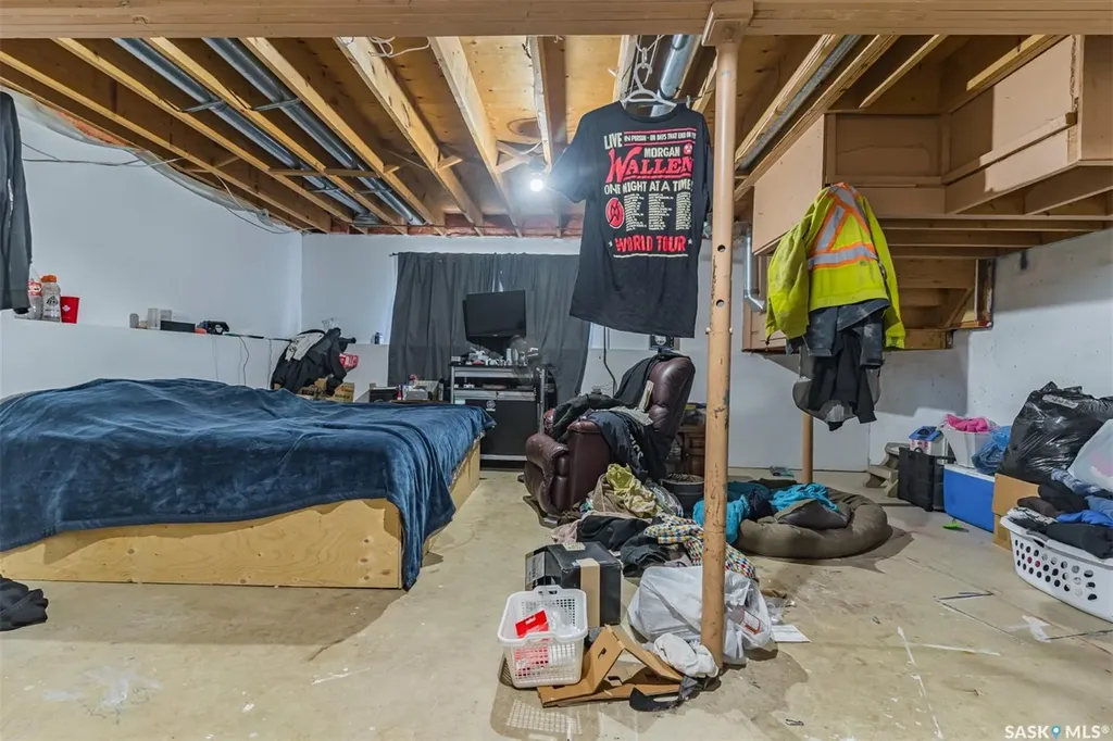 839 Kingsmere Boulevard Saskatoon SK S7J 4C4